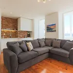 Apartmán Airy Lapa 2 Bedroom River And Bridge Views Ac Lisboa