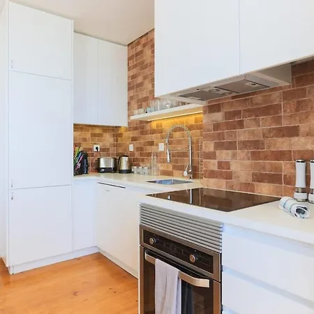 Airy Lapa 2 Bedroom River And Bridge Views Ac Apartmán Lisboa