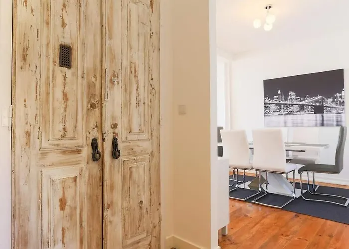 Airy Lapa 2 Bedroom River And Bridge Views Ac Lisboa