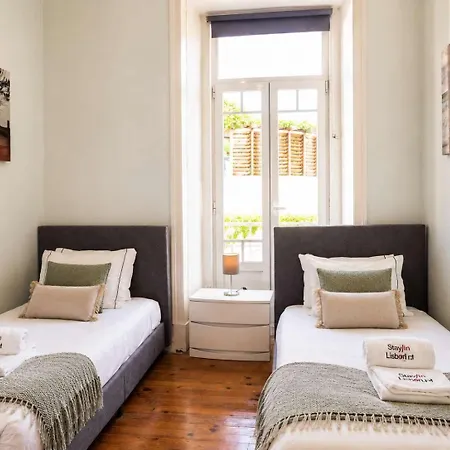Airy Lapa 2 Bedroom River And Bridge Views Ac * Lisboa