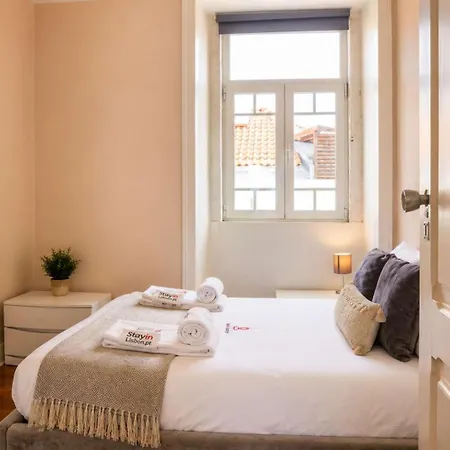 Airy Lapa 2 Bedroom River And Bridge Views Ac Lisboa