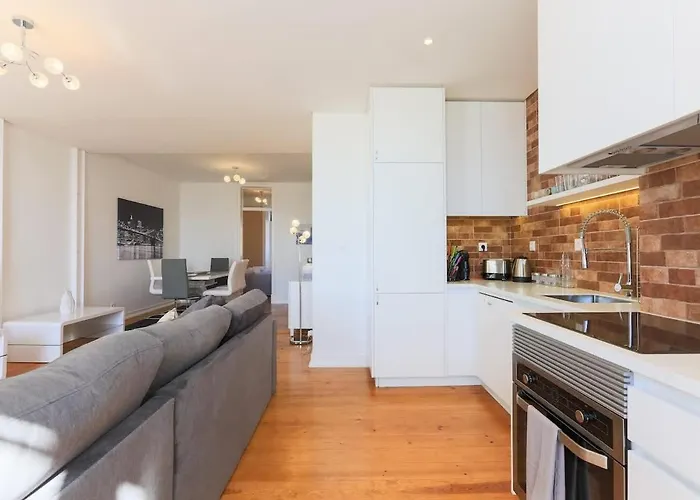 شقة Airy Lapa 2 Bedroom River And Bridge Views Ac *