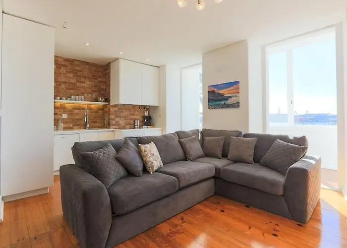 Lejlighed Airy Lapa 2 Bedroom River And Bridge Views Ac Lisboa