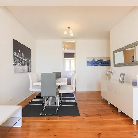 Airy Lapa 2 Bedroom River And Bridge Views Ac * Lisbona