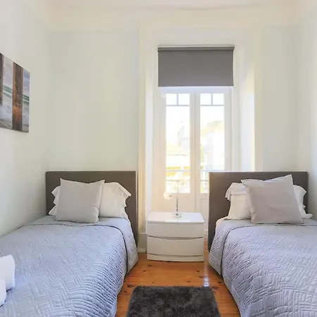 Airy Lapa 2 Bedroom River And Bridge Views Ac Lägenhet *